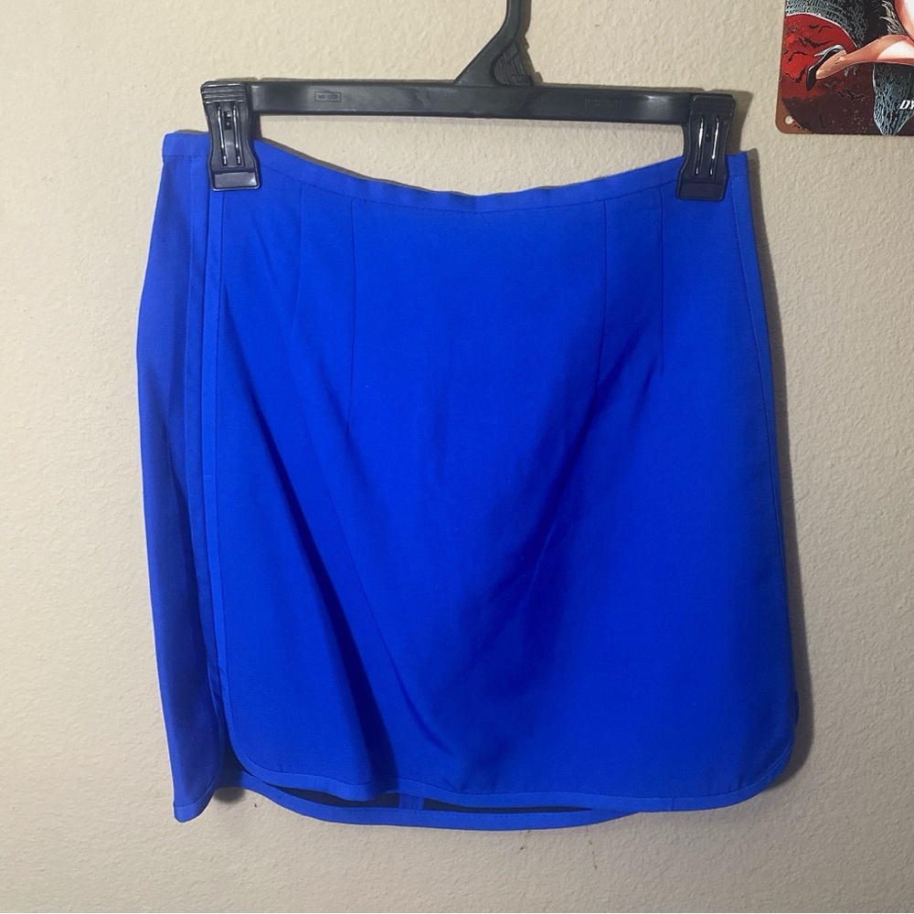 Blue mini skirt with
Zara extra small mini skirt 💙💙💙